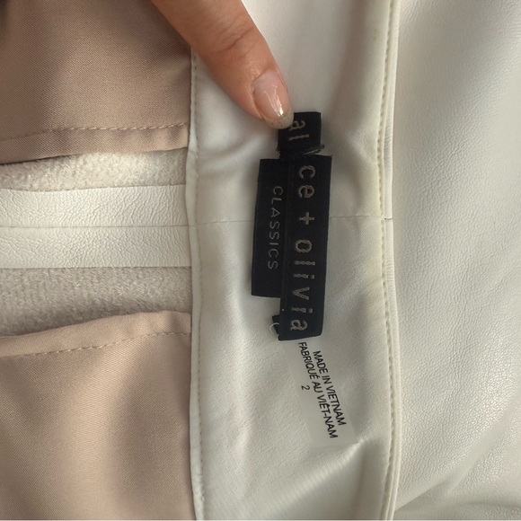 Alice + Olivia Dylan Wide-Leg Pants Vegan Leather - Picture 2 of 3